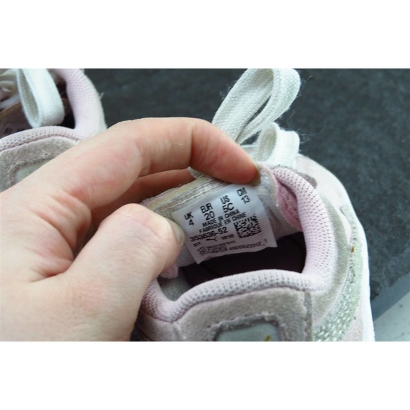 PUMA Toddler Girls 5 Medium Pink Fashion Sneakers Suede 1018 - Picture 6 of 7